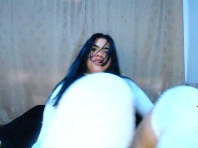 Bicky24 live cam on BongaCams