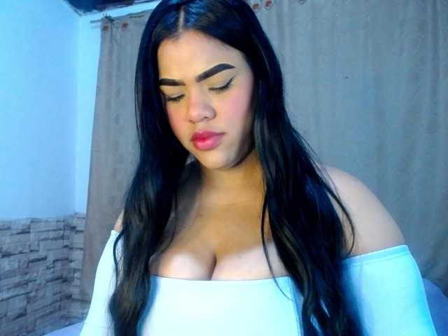 Bicky24 live cam on BongaCams