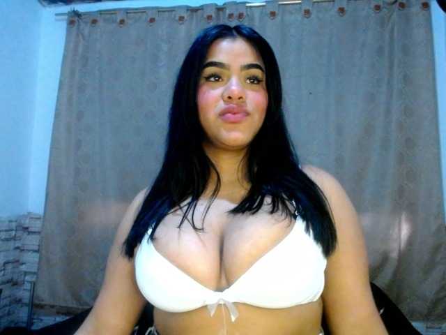 Bicky24 live cam on BongaCams
