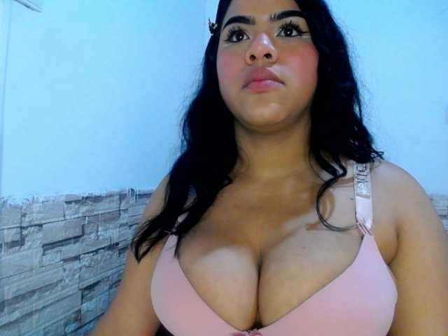 Bicky24 live cam on BongaCams