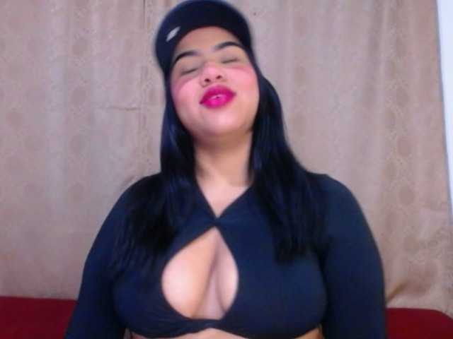 Bicky24 live cam on BongaCams