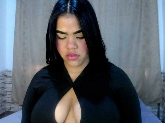 Bicky24 live cam on BongaCams