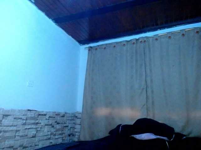 Bicky24 live cam on BongaCams