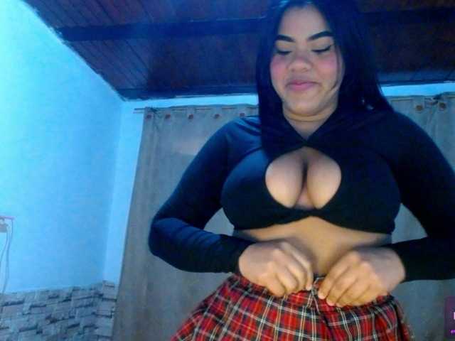 Bicky24 live cam on BongaCams