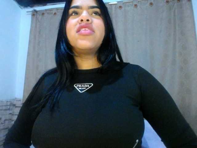 Bicky24 live cam on BongaCams