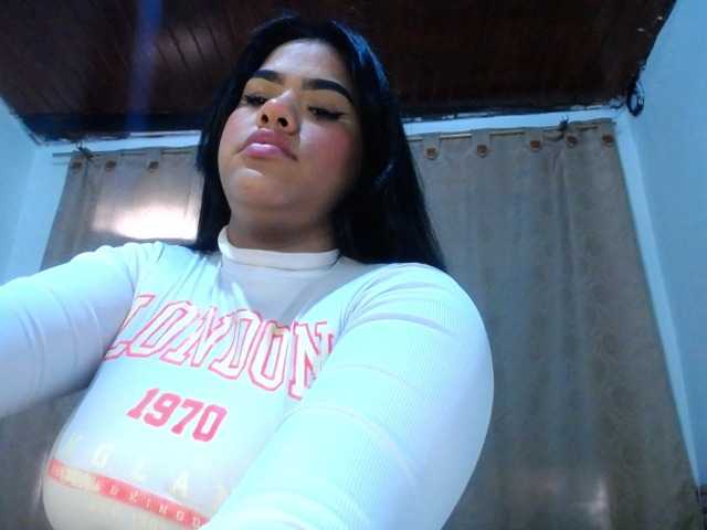 Bicky24 live cam on BongaCams