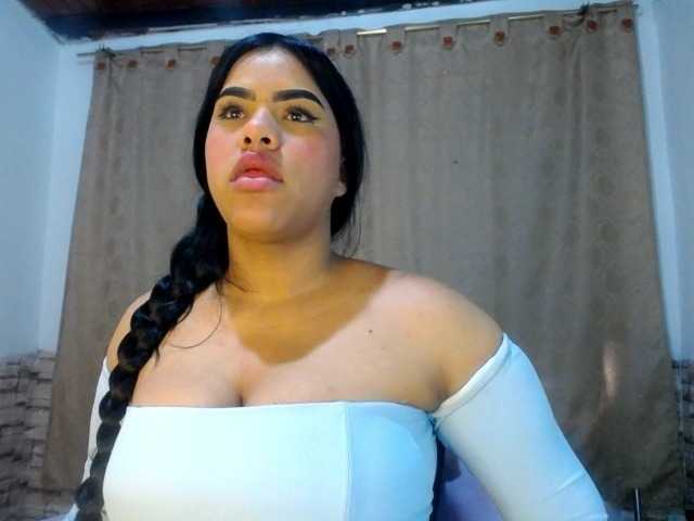 Bicky24 live cam on BongaCams