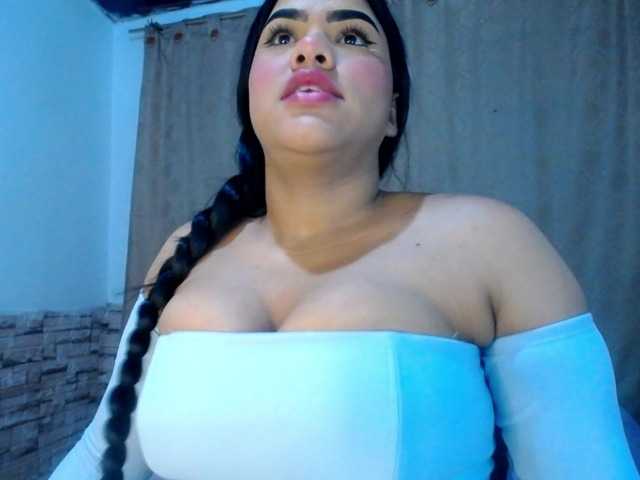 Bicky24 live cam on BongaCams
