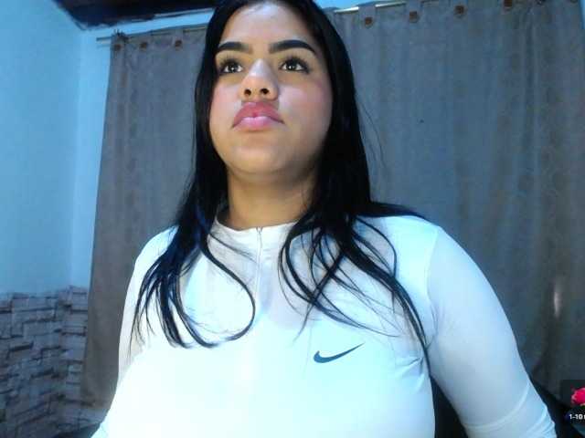 Bicky24 live cam on BongaCams