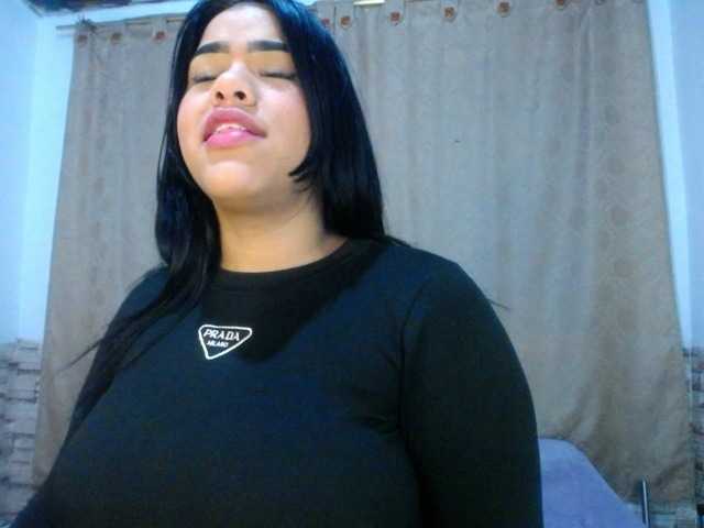 Bicky24 live cam on BongaCams