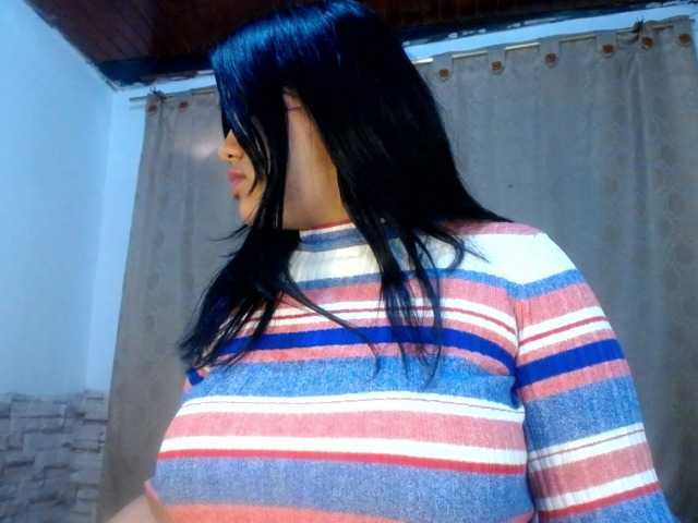 Bicky24 live cam on BongaCams