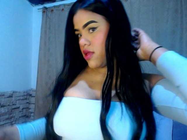 Bicky24 live cam on BongaCams