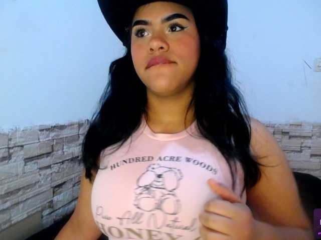 Bicky24 live cam on BongaCams