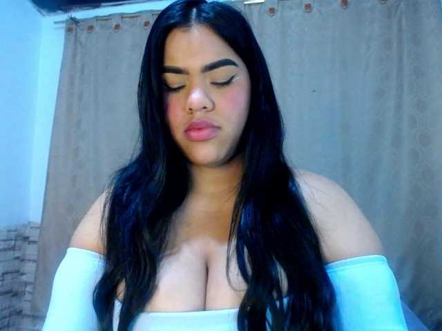 Bicky24 live cam on BongaCams