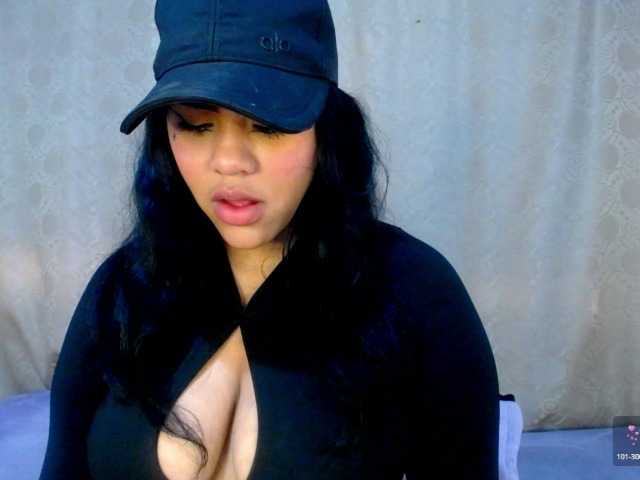 Bicky24 live cam on BongaCams