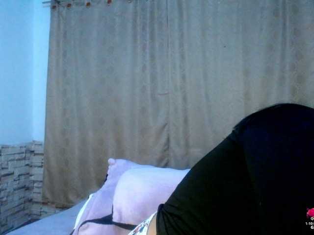 Bicky24 live cam on BongaCams