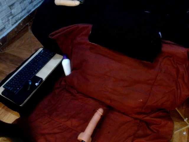 Bicky24 live cam on BongaCams
