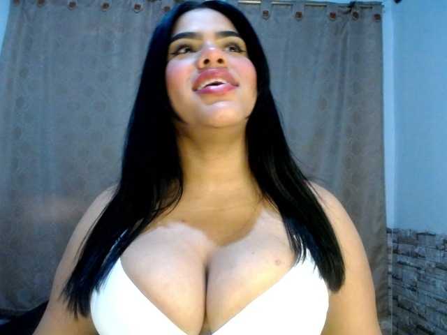 Bicky24 live cam on BongaCams