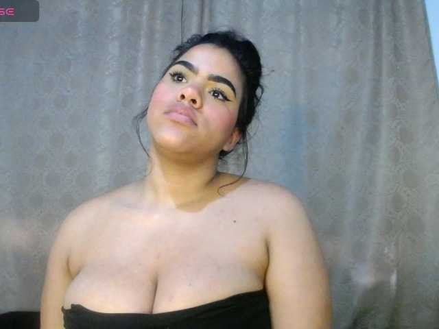 Bicky24 live cam on BongaCams