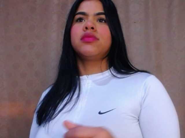 Bicky24 live cam on BongaCams
