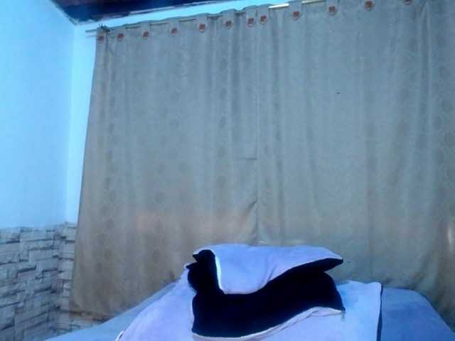 Bicky24 live cam on BongaCams