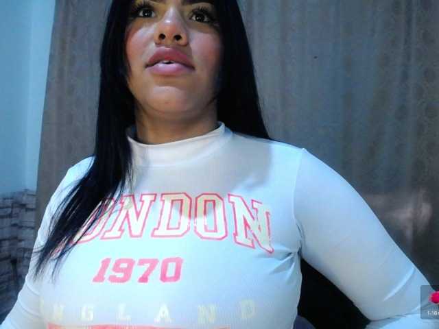 Bicky24 live webcam show
