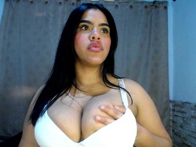 Bicky24 live cam on BongaCams