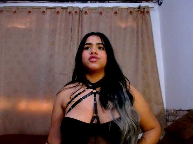 Bicky24 live cam on BongaCams