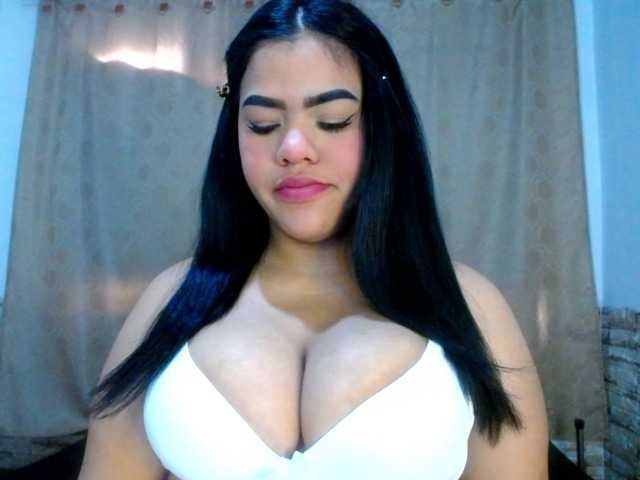 Bicky24 live cam on BongaCams