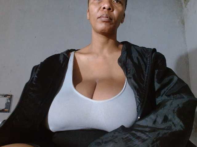 diamondboobs44dddx