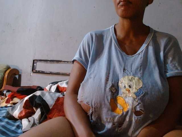diamondboobs44dddx live cam on BongaCams