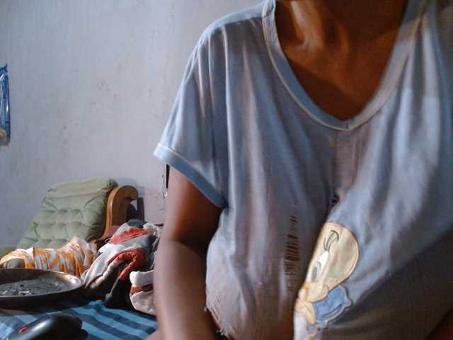 diamondboobs44dddx live cam on BongaCams