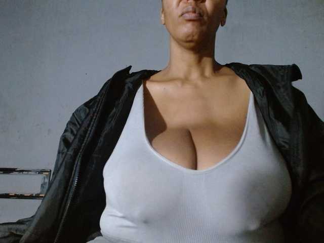 diamondboobs44dddx