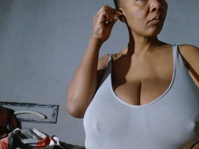 diamondboobs44dddx