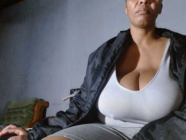 diamondboobs44dddx