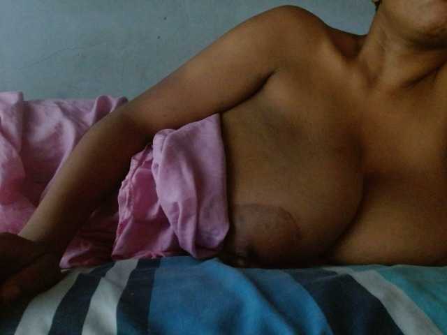 Preview of diamondboobs44dddx