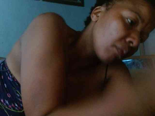 diamondboobs44dddx webcam