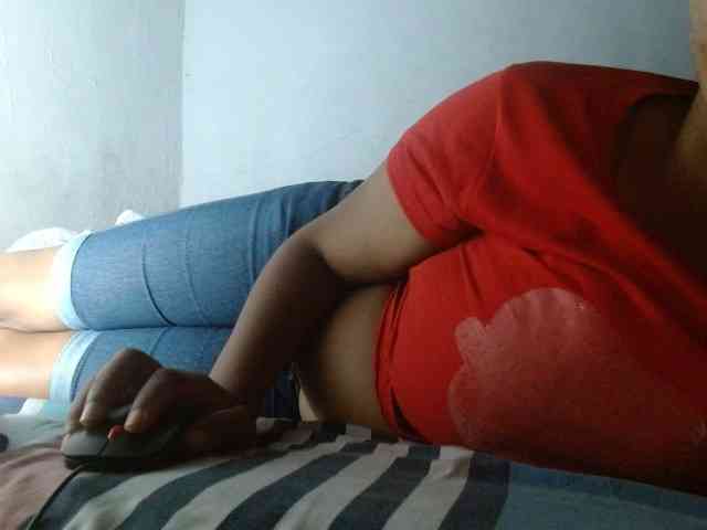 diamondboobs44dddx webcam