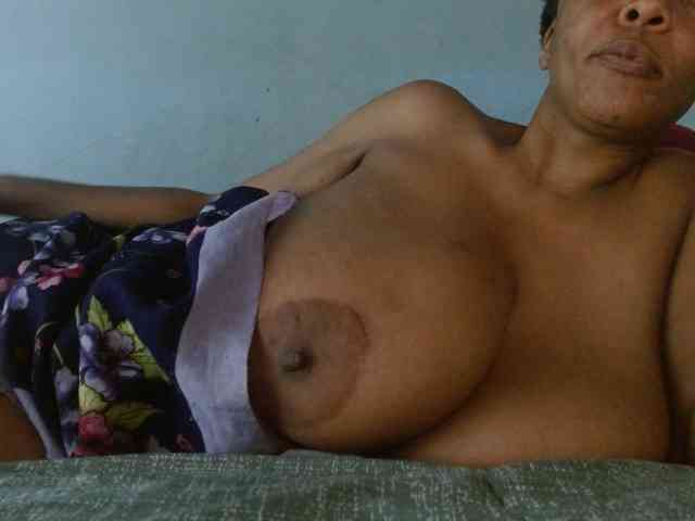 diamondboobs44dddx webcam