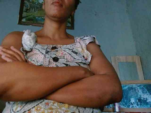 diamondboobs44dddx webcam