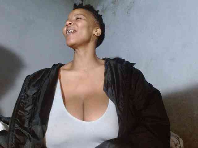 diamondboobs44dddx