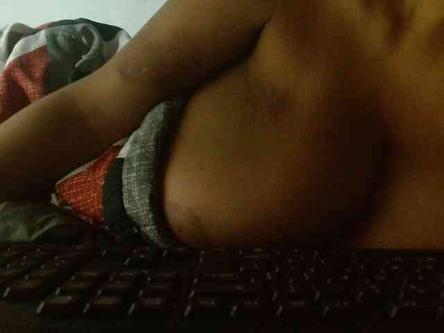 diamondboobs44dddx webcam