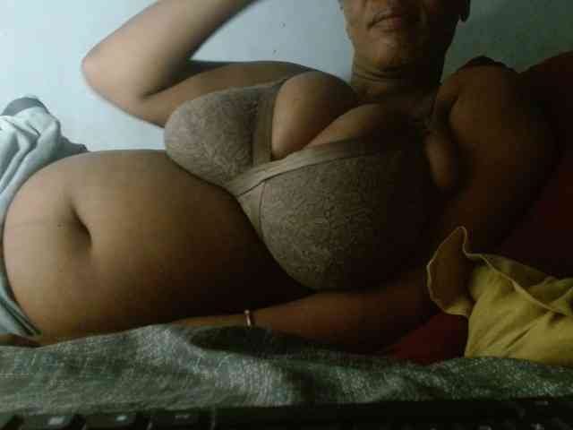 diamondboobs44dddx webcam