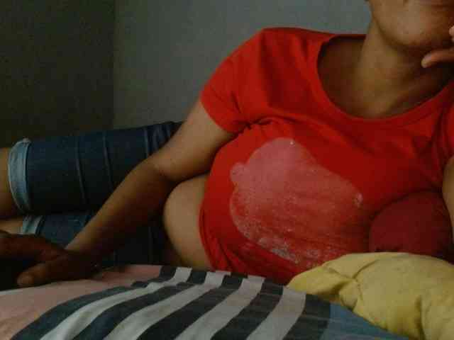 diamondboobs44dddx webcam