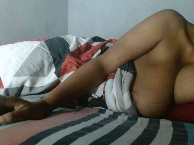 diamondboobs44dddx webcam