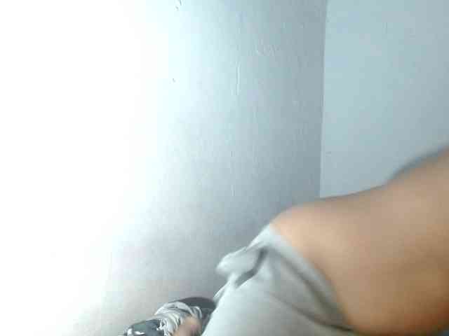 diamondboobs44dddx webcam