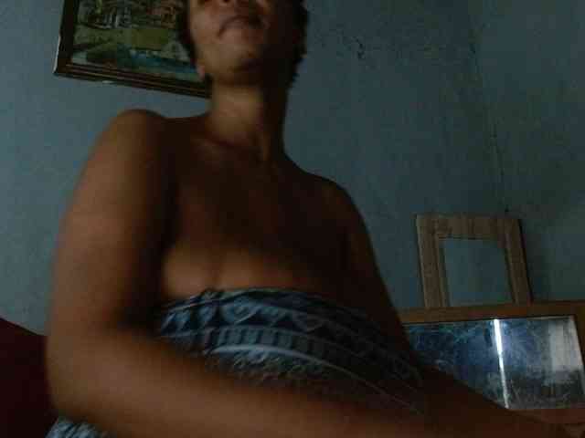 diamondboobs44dddx webcam