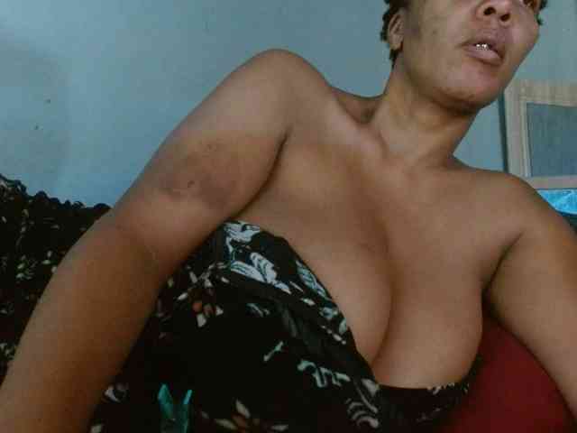 diamondboobs44dddx