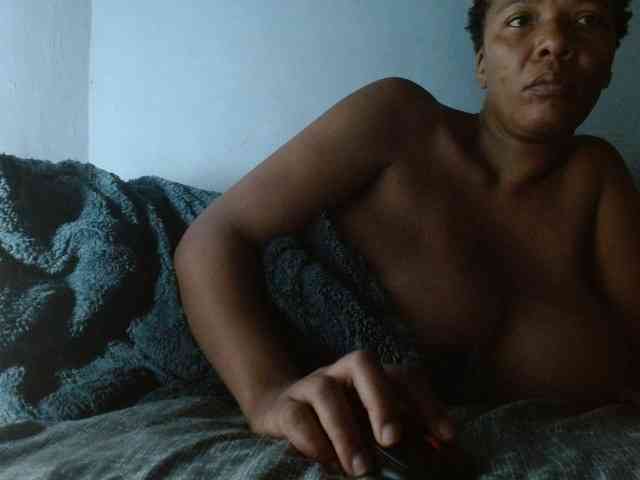 diamondboobs44dddx webcam