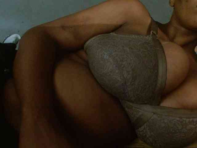 diamondboobs44dddx